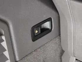 Volkswagen Multivan 1.4 218pk eHybrid L1H1 7-persoons Navigatie Trekhaak thumbnail 45