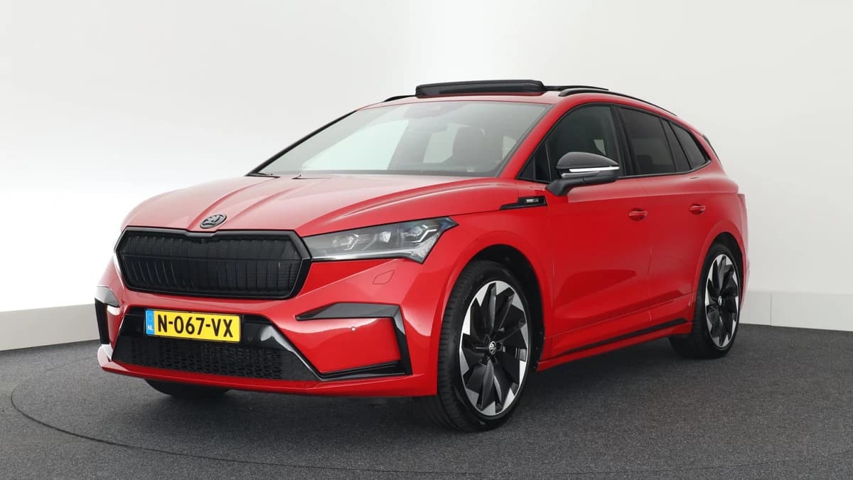 Škoda Enyaq iV 80 Sportline 204pk SOH 94% Camera Stoelverwarming Memory Keyless Navigatie Panoramadak — foto 1