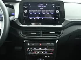 Volkswagen T-Cross 1.0 TSI 116pk DSG Life Edition IQ Light Stoelverwarming Camera Keyless Virtual Cockpit App-Connect thumbnail 13