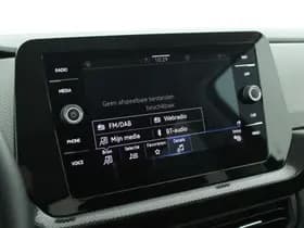 Volkswagen T-Cross 1.0 TSI 116pk DSG Life Edition IQ Light Stoelverwarming Camera Keyless Virtual Cockpit App-Connect thumbnail 21