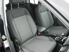 Volkswagen T-Cross 1.0 TSI 116pk DSG Life Edition IQ Light Stoelverwarming Camera Keyless Virtual Cockpit App-Connect thumbnail 2