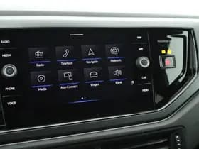 Volkswagen Taigo 1.0 TSI 110pk 2x R-Line Trekhaak Virtual Cockpit Carplay thumbnail 23