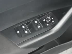 Volkswagen Taigo 1.0 TSI 116pk DSG 2x R-Line Camera Stoelverwarming Keyless Virtual Cockpit Carplay thumbnail 14