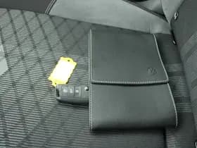 Volkswagen Taigo 1.0 TSI 116pk DSG 2x R-Line Camera Stoelverwarming Keyless Virtual Cockpit Carplay thumbnail 45