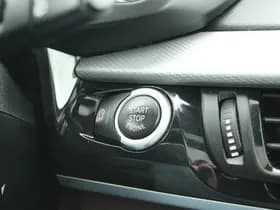 BMW X5 xDrive30d 259pk High Executive M-Sport Panoramadak Trekhaak Leder Memory Camera Keyless Navigatie thumbnail 23