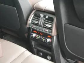 BMW X5 xDrive30d 259pk High Executive M-Sport Panoramadak Trekhaak Leder Memory Camera Keyless Navigatie thumbnail 39