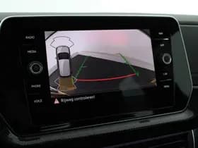 Volkswagen T-Cross 1.0 TSI 116pk DSG R-Line Camera Stoelverwarming Virtual Cockpit Navigatie thumbnail 4