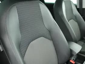 SEAT Leon ST 1.5 TSI 150pk DSG Style Ultimate Edition Led Keyless Stoelverwarming Navigatie thumbnail 35