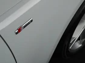 Audi A4 Avant 40 TFSI 190pk Sport S line black edition Trekhaak 360Camera Panoramadak Stoelverwarming Keyless Virtual Cockpit Navigatie thumbnail 46