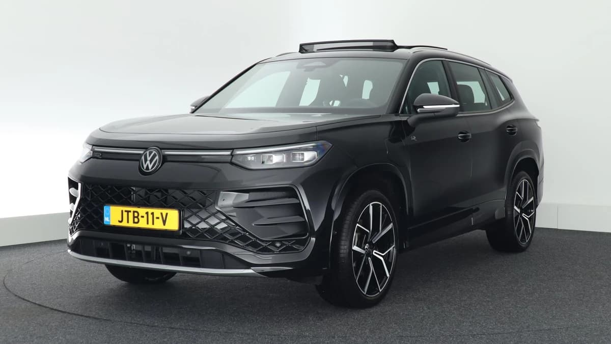 Volkswagen Tayron 1.5 272pk eHybrid R-Line Edition Panoramadak Camera Keyless Stoelverwarming Massage Carplay — foto 1