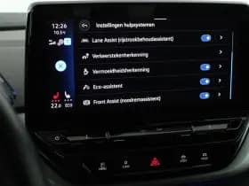 Volkswagen ID.4 First 204pk 77 kWh SOH 91% Warmtepomp Trekhaak Camera Stoelverwarming Navigatie thumbnail 28