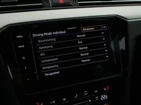 Volkswagen Passat Variant 1.5 TSI 150pk DSG R-Line Business Leder Camera Panoramadak Keyless Virtual Cockpit Navigatie thumbnail 30