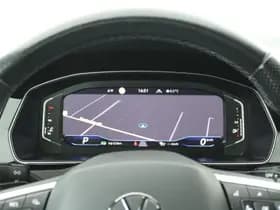 Volkswagen Passat Variant 1.5 TSI 150pk DSG R-Line Business Leder Camera Panoramadak Keyless Virtual Cockpit Navigatie thumbnail 43