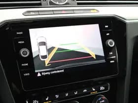 Volkswagen Arteon 1.5 TSI 150pk DSG 2x R-Line Keyless Virtual Cockpit Stoelverwarming Camera Panoramadak Navigatie thumbnail 4