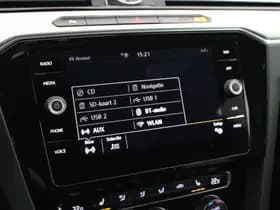 Volkswagen Arteon 1.5 TSI 150pk DSG 2x R-Line Keyless Virtual Cockpit Stoelverwarming Camera Panoramadak Navigatie thumbnail 34