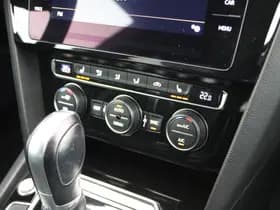 Volkswagen Arteon 1.5 TSI 150pk DSG 2x R-Line Keyless Virtual Cockpit Stoelverwarming Camera Panoramadak Navigatie thumbnail 37