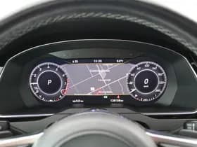 Volkswagen Arteon 1.5 TSI 150pk DSG 2x R-Line Keyless Virtual Cockpit Stoelverwarming Camera Panoramadak Navigatie thumbnail 45