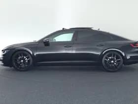 Volkswagen Arteon 1.5 TSI 150pk DSG 2x R-Line Keyless Virtual Cockpit Stoelverwarming Camera Panoramadak Navigatie thumbnail 7