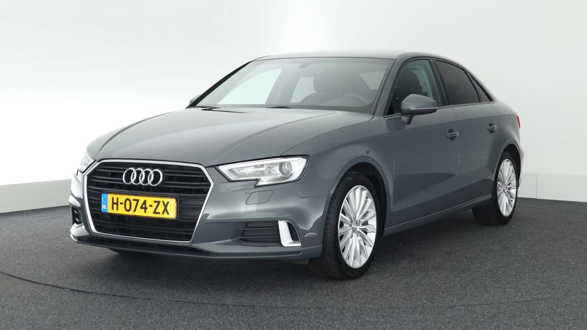 Audi A3 Limousine 1.5 TFSI 150pk CoD Sport Trekhaak Xenon Stoelverwarming Navigatie Sportstoelen — foto 1