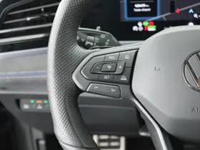 Volkswagen Passat Variant 1.5 eHybrid 204pk R-Line Edition Black Style Trekhaak Camera Head-Up Panoramadak Leder Memory Stoelverwarming Keyless Navigatie thumbnail 22