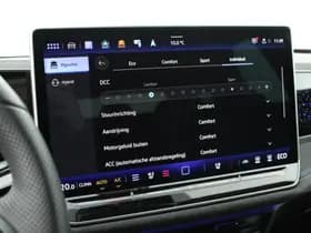 Volkswagen Passat Variant 1.5 eHybrid 204pk R-Line Edition Black Style Trekhaak Camera Head-Up Panoramadak Leder Memory Stoelverwarming Keyless Navigatie thumbnail 35