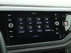 Volkswagen Polo 1.0 TSI 95pk DSG R-Line Camera Stoelverwarming Virtual Cockpit Navigatie thumbnail 23