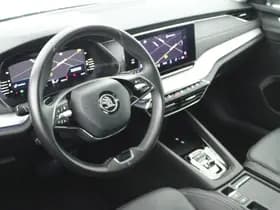 Škoda Octavia Combi 1.0 e-TSI 110pk DSG Business Edition Plus Leder Stoelverwarming V+A Keyless Virtual Cockpit Navigatie thumbnail 2