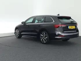 Škoda Octavia Combi 1.0 e-TSI 110pk DSG Business Edition Plus Leder Stoelverwarming V+A Keyless Virtual Cockpit Navigatie thumbnail 8