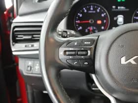 Kia Stonic 1.0 T-GDi 101pk MHEV DynamicLine Stoelverwarming Camera Navigatie thumbnail 17