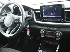 Kia Stonic 1.0 T-GDi 101pk MHEV DynamicLine Stoelverwarming Camera Navigatie thumbnail 3