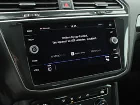 Volkswagen Tiguan 1.4 TSI 125pk R-Line Highline Trekhaak Virtual Cockpit Navigatie thumbnail 25