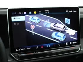 Volkswagen Passat Variant 1.5 204pk eHybrid Business Trekhaak Camera Stoelverwarming Massage Virtual Cockpit Led Navigatie thumbnail 33