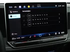 Volkswagen Passat Variant 1.5 204pk eHybrid Business Trekhaak Camera Stoelverwarming Massage Virtual Cockpit Led Navigatie thumbnail 37