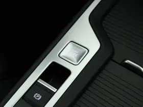 Volkswagen Passat Variant 1.5 204pk eHybrid Business Trekhaak Camera Stoelverwarming Massage Virtual Cockpit Led Navigatie thumbnail 44