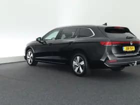 Volkswagen Passat Variant 1.5 204pk eHybrid Business Trekhaak Camera Stoelverwarming Massage Virtual Cockpit Led Navigatie thumbnail 10