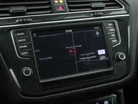 Volkswagen Tiguan 1.4 TSI 150pk Connected Series Trekhaak Navigatie Stoelverwarming thumbnail 19