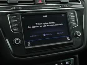 Volkswagen Tiguan 1.4 TSI 150pk Connected Series Trekhaak Navigatie Stoelverwarming thumbnail 26