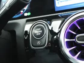 Mercedes-Benz CLA-Klasse 200 163pk Solution AMG Trekhaak Camera Burmester Stoelverwarming Sfeerverlichting Panoramadak Navigatie thumbnail 24