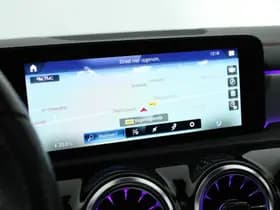 Mercedes-Benz CLA-Klasse 200 163pk Solution AMG Trekhaak Camera Burmester Stoelverwarming Sfeerverlichting Panoramadak Navigatie thumbnail 25