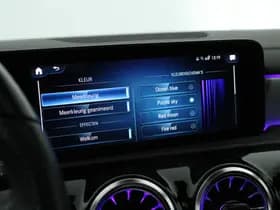 Mercedes-Benz CLA-Klasse 200 163pk Solution AMG Trekhaak Camera Burmester Stoelverwarming Sfeerverlichting Panoramadak Navigatie thumbnail 29