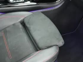 Mercedes-Benz CLA-Klasse 200 163pk Solution AMG Trekhaak Camera Burmester Stoelverwarming Sfeerverlichting Panoramadak Navigatie thumbnail 41