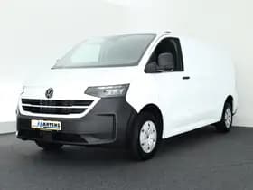 Volkswagen Transporter T7 2.0 TDI 110pk L2H1 Life Incl. BPM! Parkeersensoren Carplay Bijrijdersbank