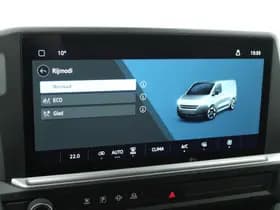 Volkswagen Transporter T7 2.0 TDI 110pk L2H1 Life Incl. BPM! Parkeersensoren Carplay Bijrijdersbank thumbnail 23