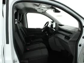 Volkswagen Transporter T7 2.0 TDI 110pk L2H1 Life Incl. BPM! Parkeersensoren Carplay Bijrijdersbank thumbnail 10