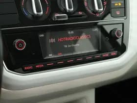 Volkswagen Up! 1.0 60pk BMT up! beats Camera Cruise Parkeersensoren Bluetooth thumbnail 20