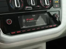 Volkswagen Up! 1.0 60pk BMT up! beats Camera Cruise Parkeersensoren Bluetooth thumbnail 25