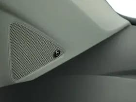 Volkswagen Up! 1.0 60pk BMT up! beats Camera Cruise Parkeersensoren Bluetooth thumbnail 5