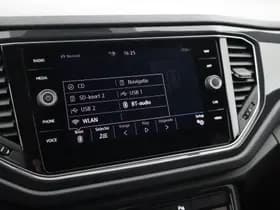 Volkswagen T-Roc 1.5 TSI 150pk DSG R-Line Sport Panoramadak Camera Leder Navigatie Virtual Cockpit thumbnail 31