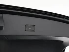 Volkswagen T-Roc 1.5 TSI 150pk DSG R-Line Sport Panoramadak Camera Leder Navigatie Virtual Cockpit thumbnail 5