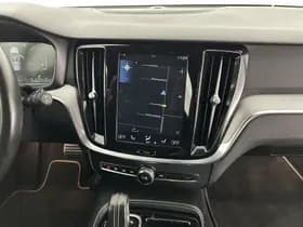 Volvo V60 2.0 T8 390pk Twin Engine AWD R-Design Trekhaak Camera harman/kardon Stoelverwarming Navigatie thumbnail 15